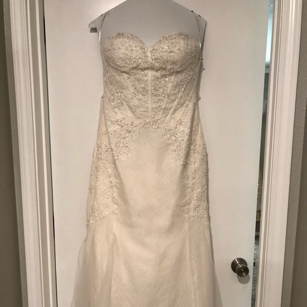 Galina Signature Wedding Dress size 10